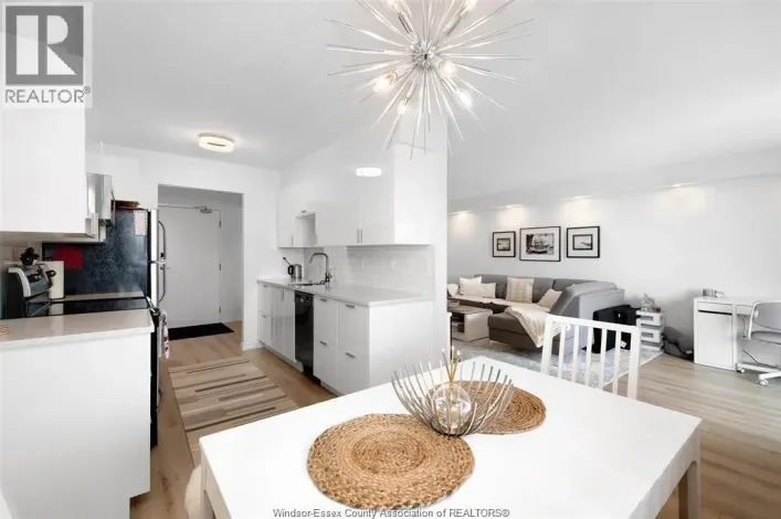 150 PARK Unit# 1807, Windsor