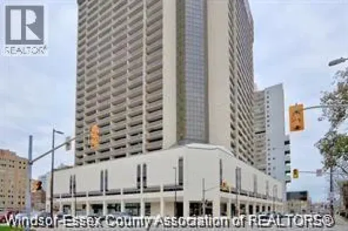 150 PARK West Unit# 1806, Windsor