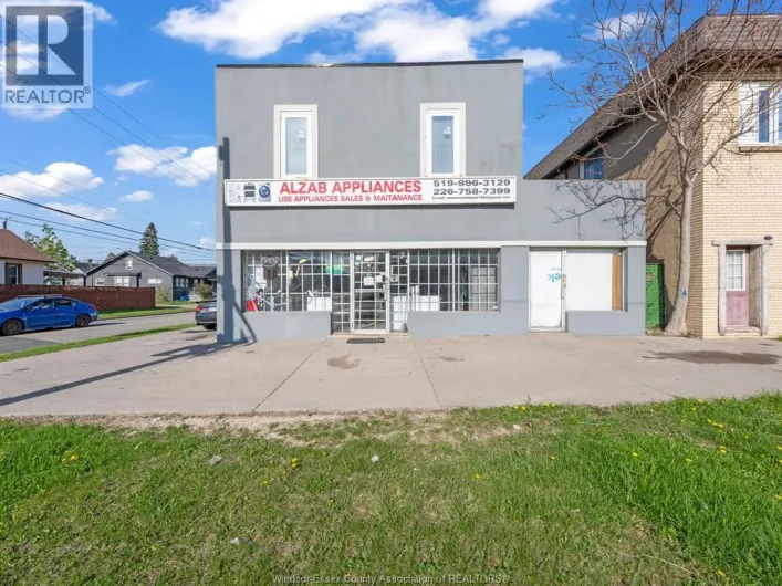 1500-1502 HOWARD AVENUE, Windsor