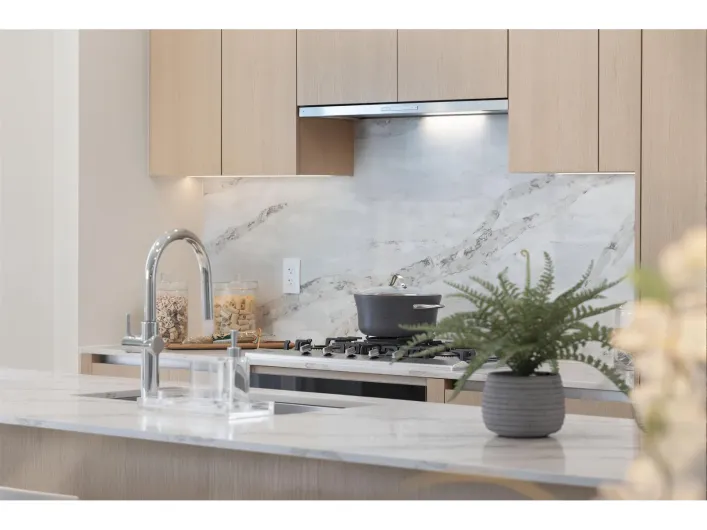 1501 1475 FOSTER STREET, Surrey