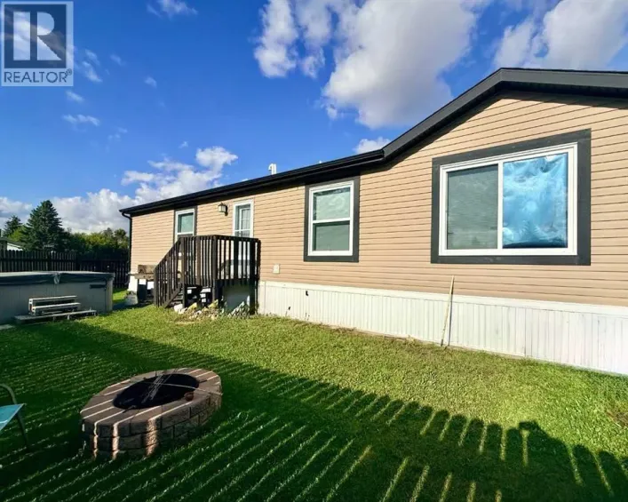 1501 15 Street Crescent, Wainwright