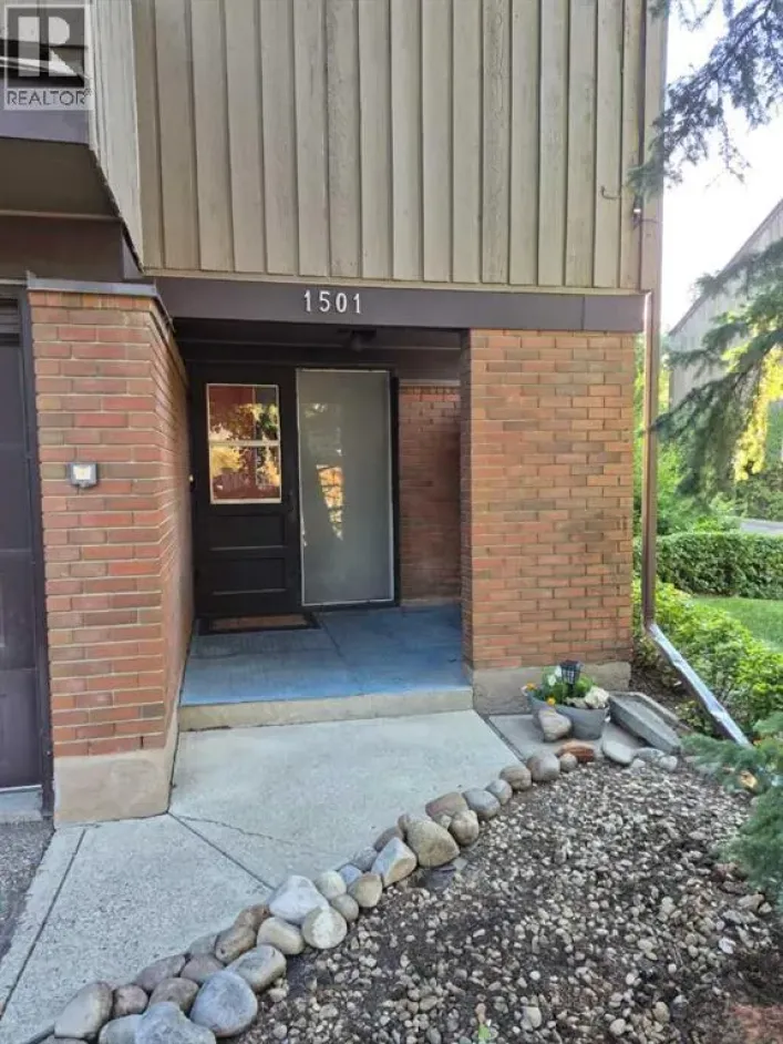 1501, 9803 24 Street SW, Calgary