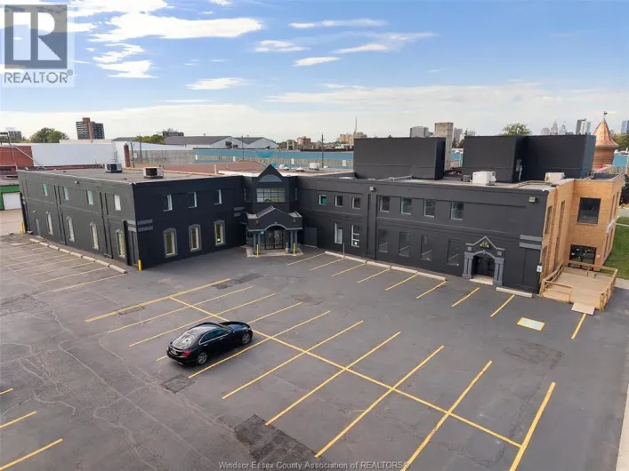1501 HOWARD Unit# 207, Windsor