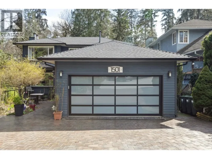 1501 OSTLER COURT, North Vancouver