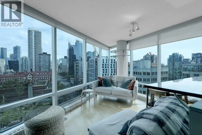 1502 1003 BURNABY STREET, Vancouver