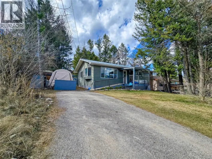 1502 10th Avenue, Invermere