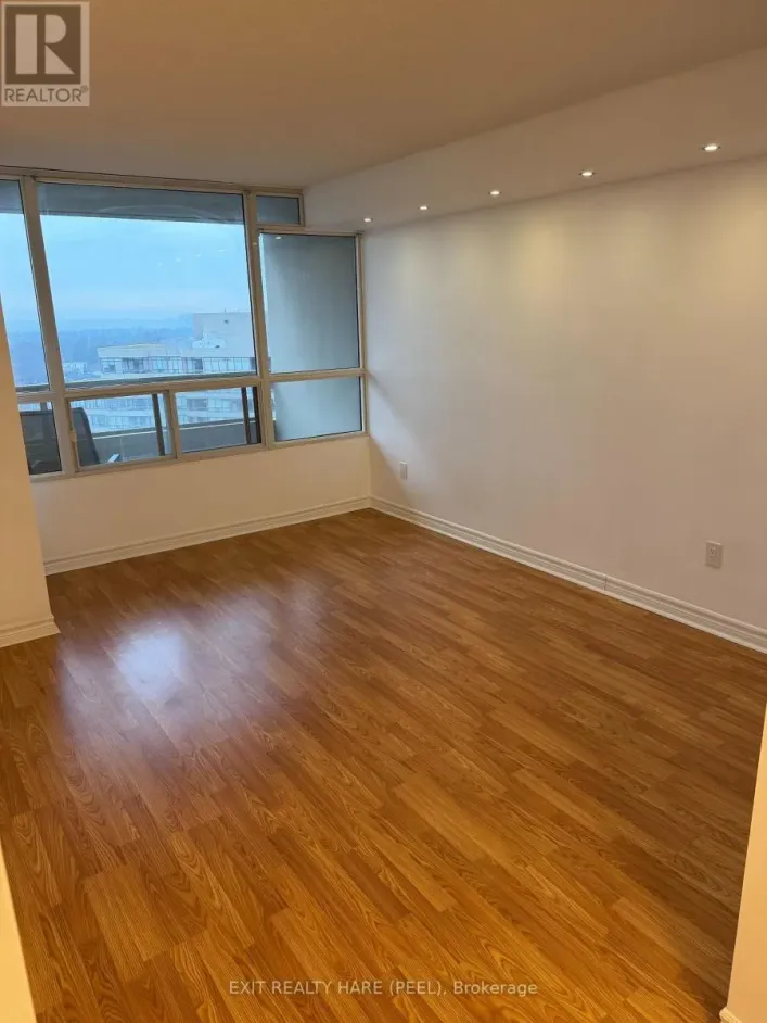 1502 - 11 TOWNSGATE DRIVE, Vaughan