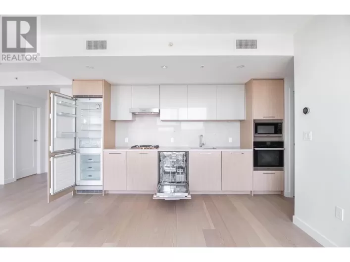 1502 3331 NO. 3 ROAD, Richmond