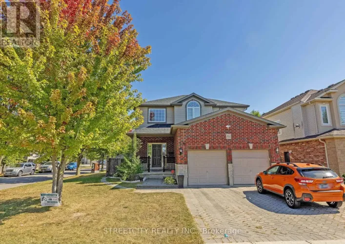 1502 CORONATION DRIVE, London North