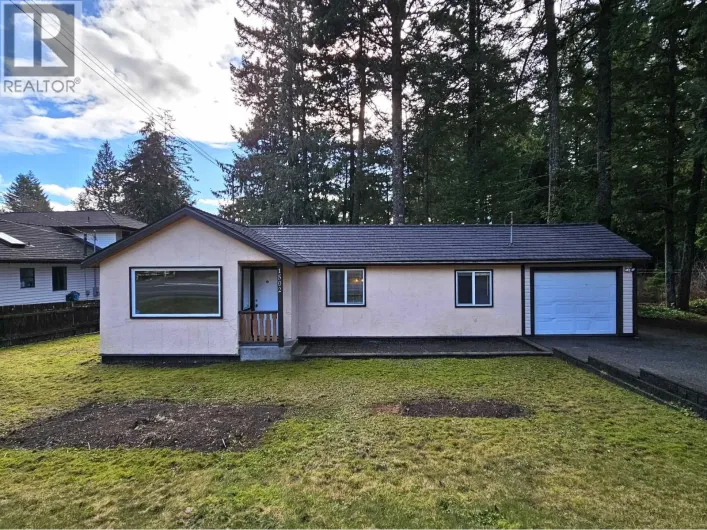 1502 DEPOT ROAD, Squamish
