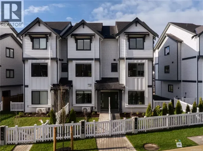 1503 Atlas Dr, Langford
