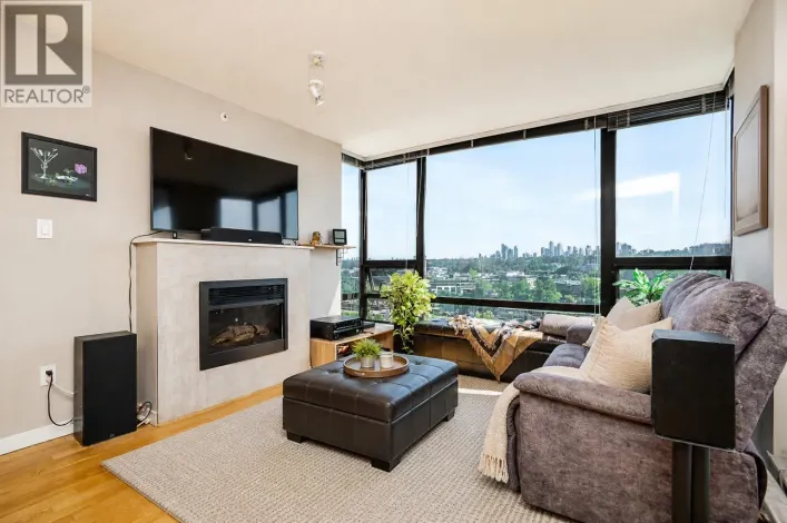 1504 4178 DAWSON STREET, Burnaby