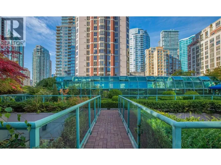 1504 838 HAMILTON STREET, Vancouver