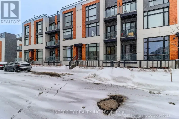 1505 - 11 DAVID EYER ROAD, Richmond Hill