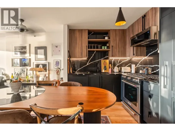 1505 155 W 1ST STREET, North Vancouver