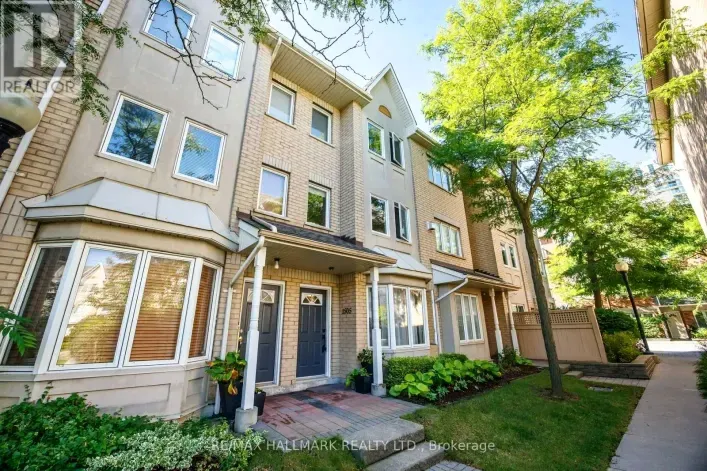 Row / Townhouse for sale: 1505 - 28 ROSEBANK DRIVE, Toronto
