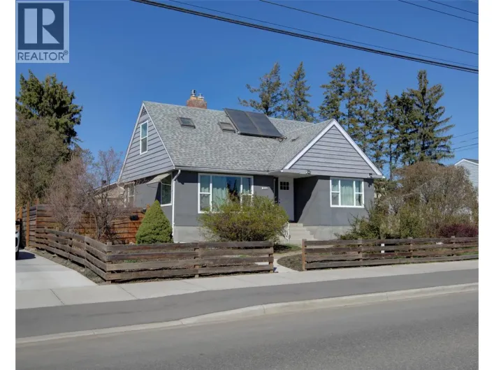 1505 32 Avenue, Vernon