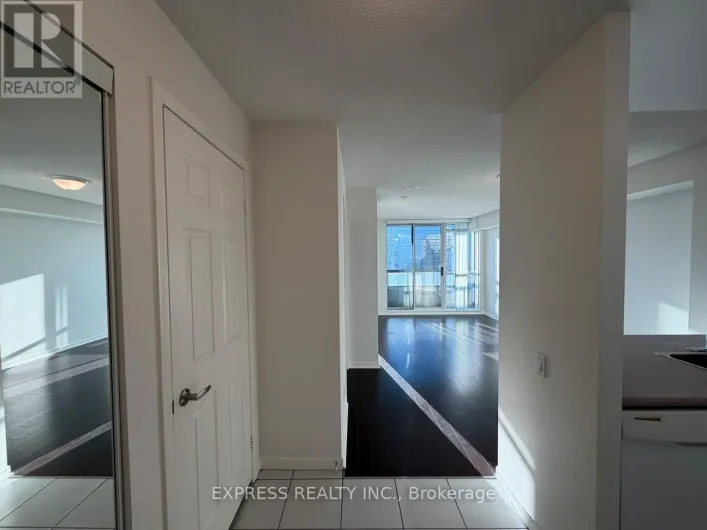 1505 - 8 HILLCREST AVENUE, Toronto