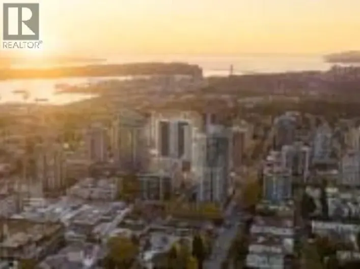 1506 128 W 15TH STREET, North Vancouver