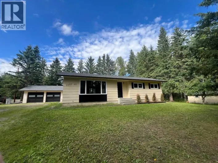 1507 65 Street, Edson