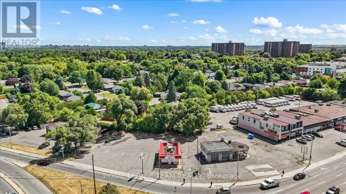 1507 MERIVALE ROAD, Ottawa