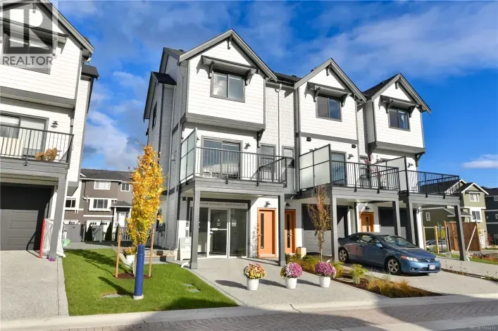 1509 Atlas Dr, Langford