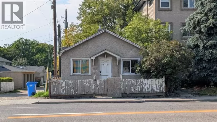 1509 Edmonton Trail NE, Calgary