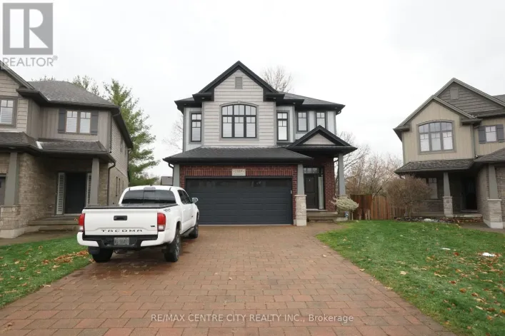 1509 HORSESHOE CRESCENT, London North