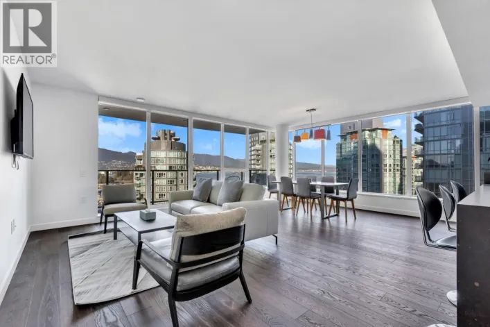 150X 620 CARDERO STREET, Vancouver