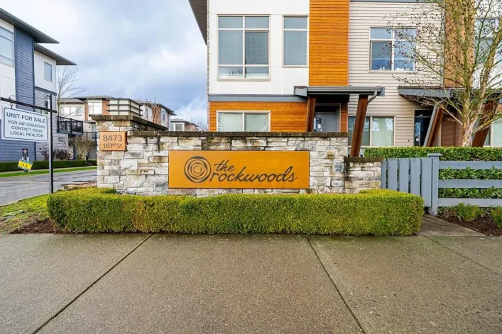 151 8473 163 STREET, Surrey