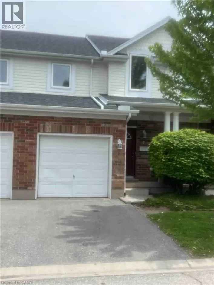 151 CLAIRFIELDS Drive E Unit# 4, Guelph