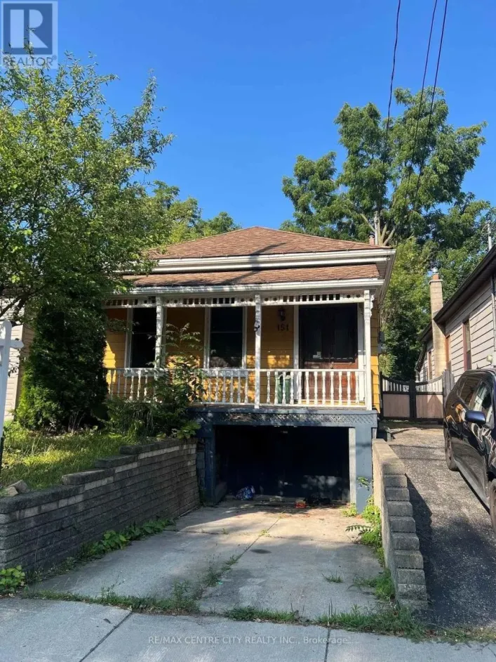 151 CLARENCE STREET, London East