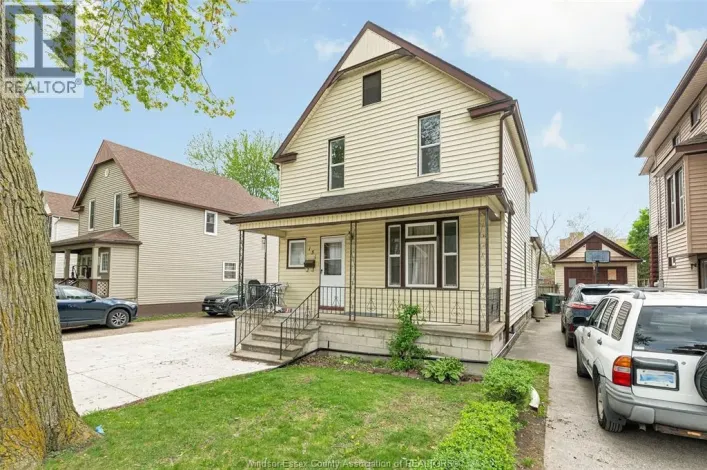 151 CURRY AVENUE, Windsor