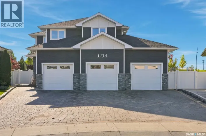 House for sale: 151 GLACIAL SHORES COURT, Saskatoon