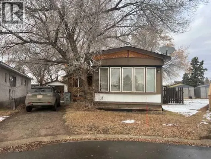 1510 15 StreetCrescent, Wainwright