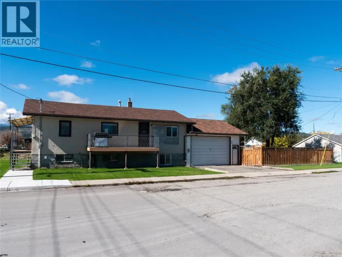 1510 4th Street N, Cranbrook