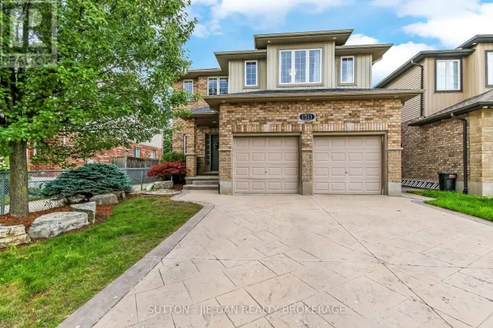 1511 CORONATION DRIVE, London North