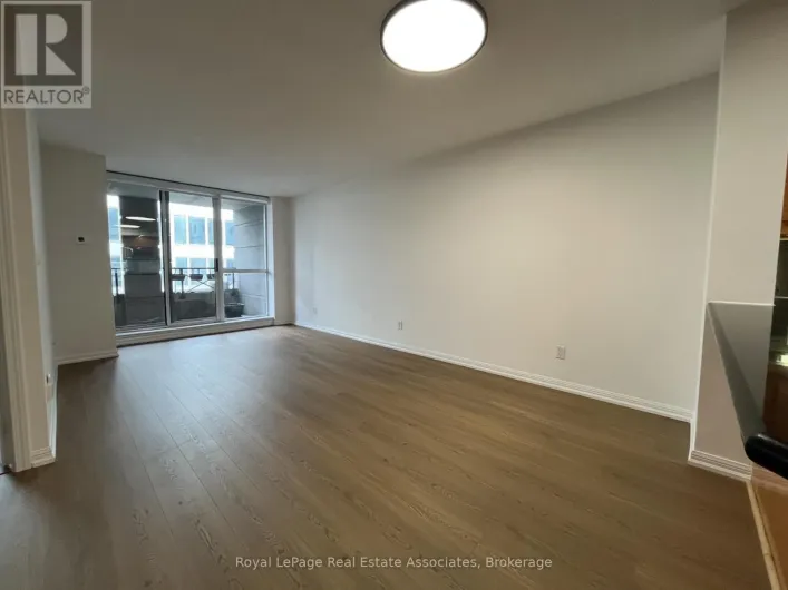 1512 - 140 SIMCOE STREET, Toronto