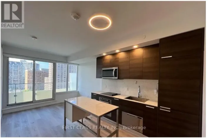 1512 - 75 CANTERBURY PLACE, Toronto