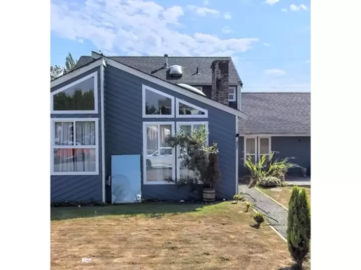 15128 96 AVENUE, Surrey