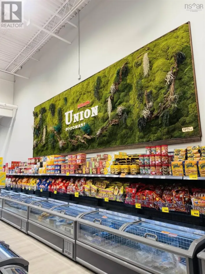 15-16 201 Chain Lake Drive, Bayers Lake