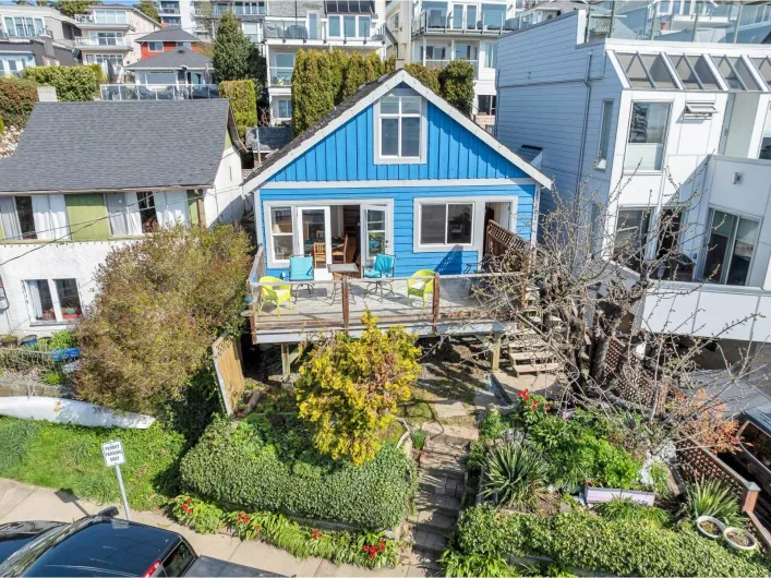 15161 VICTORIA AVENUE, White Rock