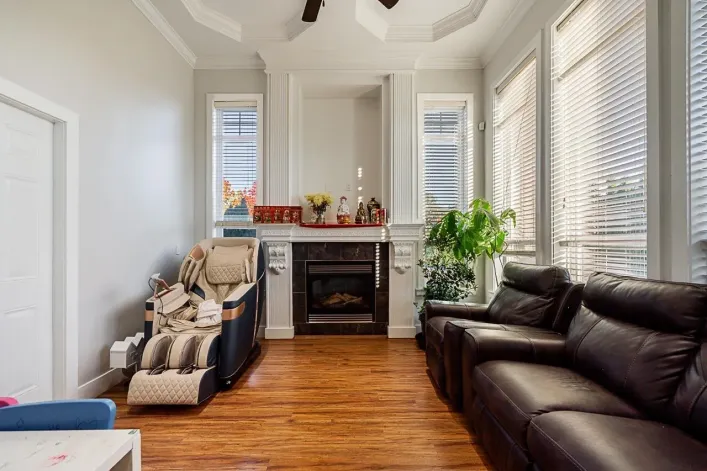 15177 76 AVENUE, Surrey