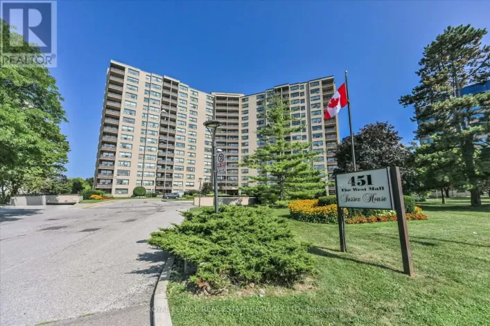 1518 - 451 THE WEST MALL, Toronto