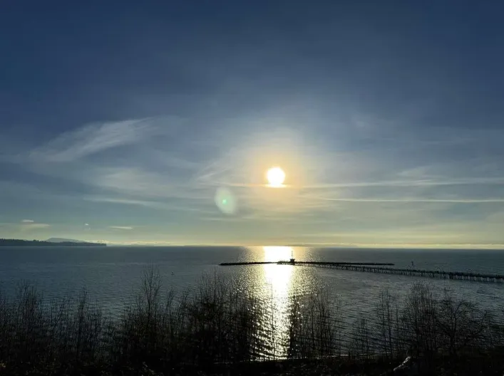 15181 MARINE DRIVE, White Rock