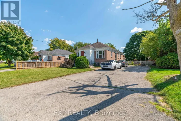 1519 HOWLAND AVENUE, London East