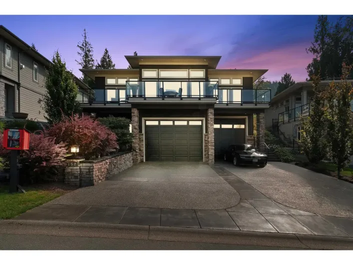 152 51075 FALLS COURT|Eastern Hillsides, Chilliwack