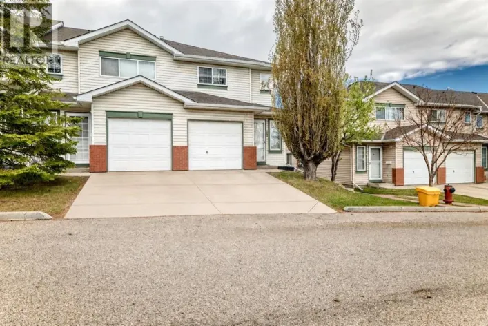152 Country Hills Villas NW, Calgary