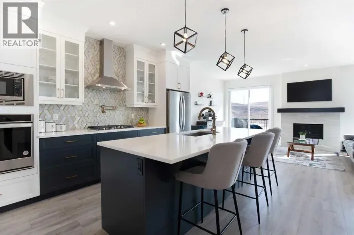 152 Cranbrook Gardens SE, Calgary