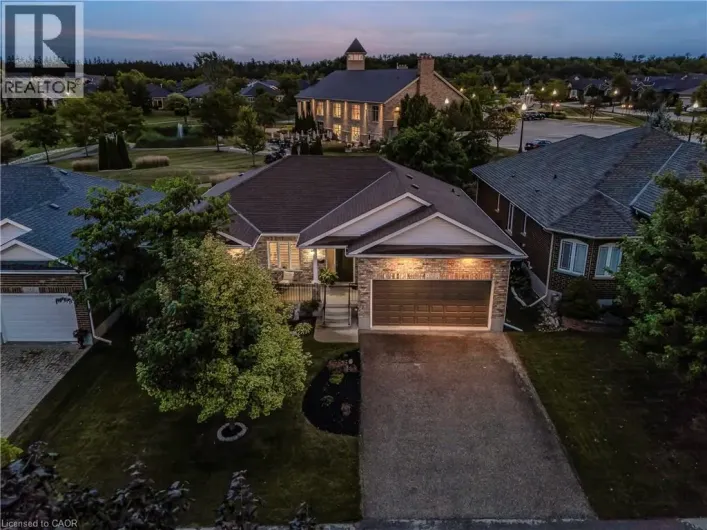 152 DEVONSHIRE Drive Unit# 18, New Hamburg